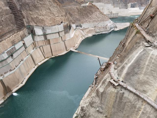6月投產!烏東德水電站最后一臺機組啟動 6月投產!烏東德水電站最后一臺機組啟動