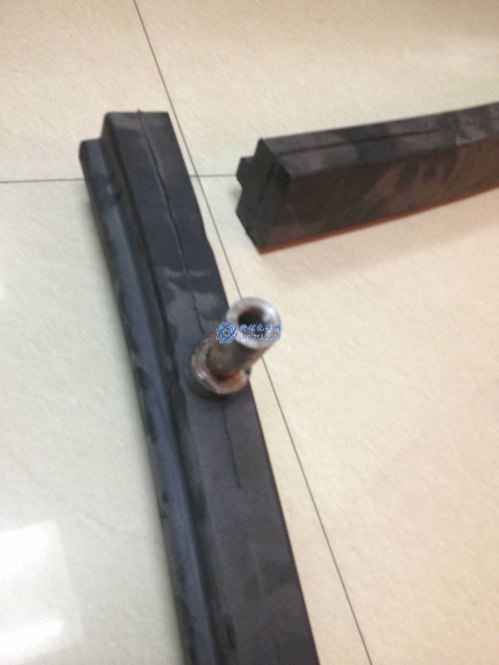 水電站用新老結(jié)構(gòu)的空氣圍帶對(duì)比