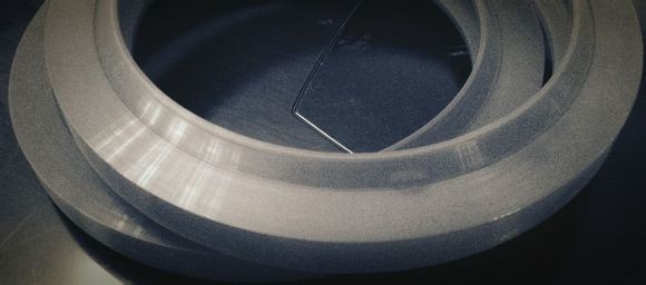 水電站用新老結(jié)構(gòu)的空氣圍帶對(duì)比