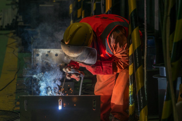 迎戰白鶴灘水電站七一前發電 上萬建設者端午節堅守崗位護航大國重器 迎戰白鶴灘水電站七一前發電 上萬建設者端午節堅守崗位護航大國重器